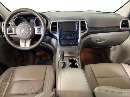Stone White Clearcoat 2011 Jeep Grand Cherokee Laredo