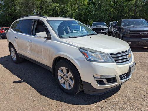 White Diamond Tricoat 2014 Chevrolet Traverse 1LT