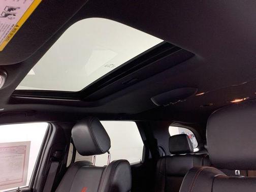 White Knuckle Clearcoat 2025 Dodge Durango R/T