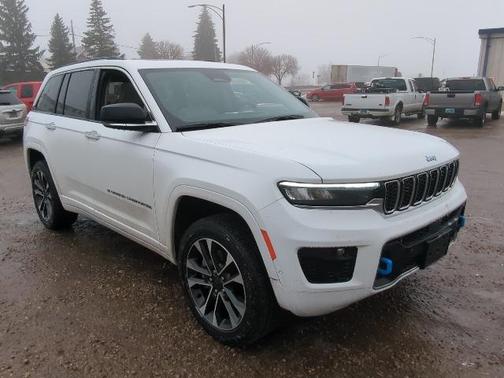2022 Jeep Grand Cherokee 4xe Overland