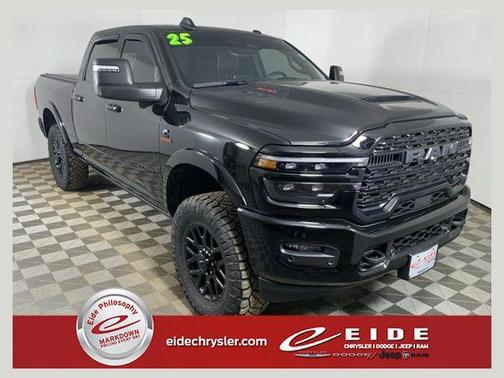 Diamond Black Crystal Pearlcoat 2025 RAM 2500 Limited Crew Cab 4x4 6'4' Box