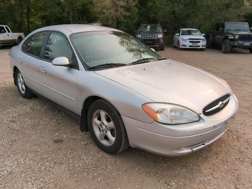 2001 Ford Taurus SE