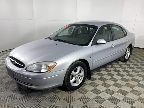 2001 Ford Taurus SE
