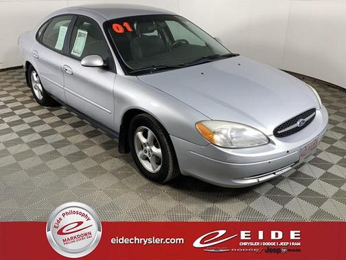 2001 Ford Taurus SE