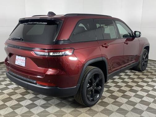 2023 Jeep Grand Cherokee Altitude