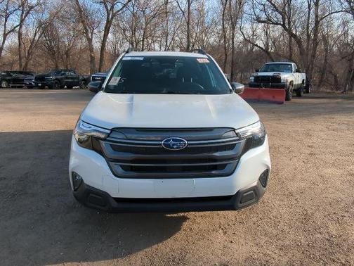 Crystal White Pearl 2025 Subaru Forester Premium