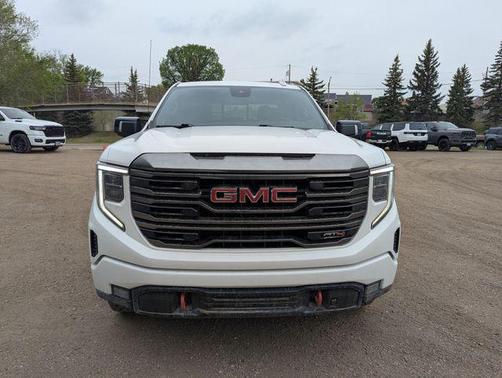 Summit White 2022 GMC Sierra 1500 AT4