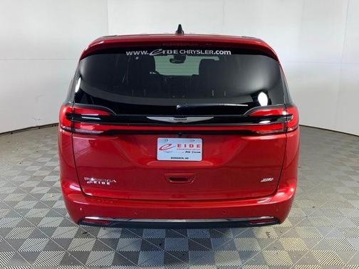 Red Hot Pearlcoat 2026 Chrysler Pacifica L