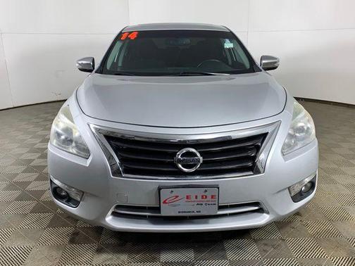 2014 Nissan Altima 2.5 SV