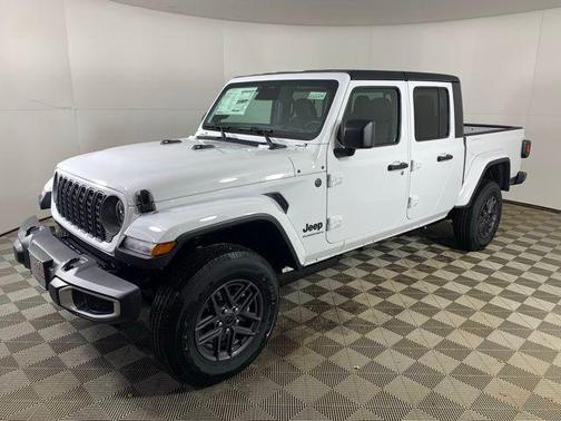 2026 Jeep Gladiator Sport S