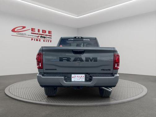 Ceramic Gray Clearcoat 2026 RAM 2500 Big Horn Crew Cab 4x4 6'4' Box