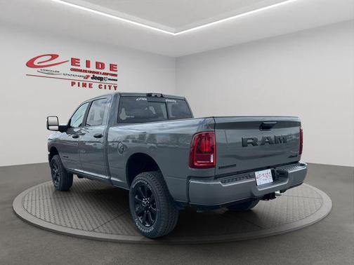 Ceramic Gray Clearcoat 2026 RAM 2500 Big Horn Crew Cab 4x4 6'4' Box