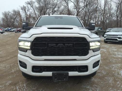 2023 RAM 3500 Limited Mega Cab 4x4 6'4' Box