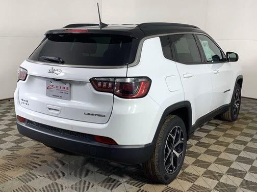 Bright White Clearcoat 2025 Jeep Compass Limited