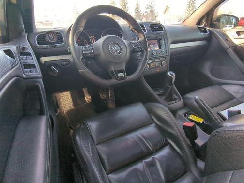 2012 Volkswagen Golf R 4-Door w/DCC & Navigation