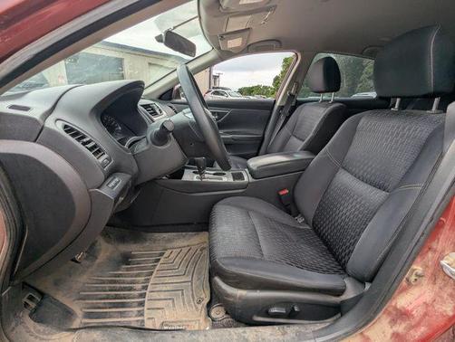 Cayenne Red 2016 Nissan Altima 2.5 S