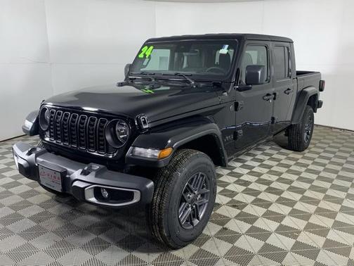 2024 Jeep Gladiator Sport S