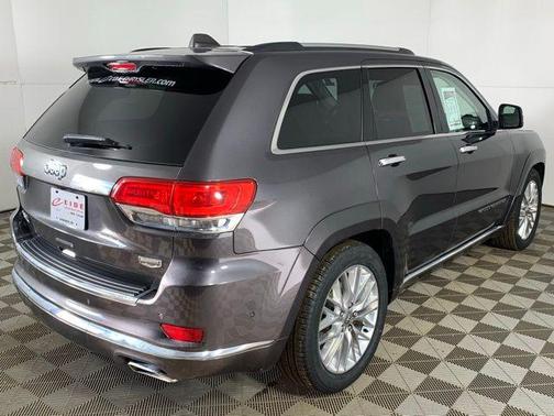 2017 Jeep Grand Cherokee Summit