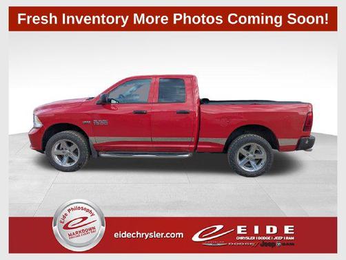 Brilliant Black Crystal Pearlcoat 2016 RAM 1500 Tradesman/Express