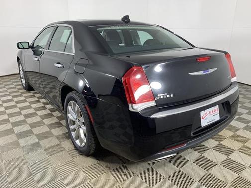 2019 Chrysler 300 Limited