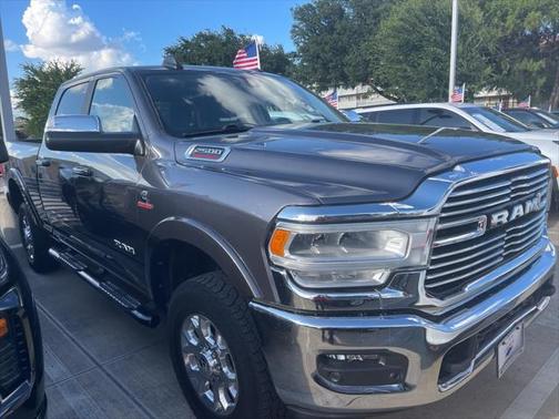 2022 RAM 2500 Laramie Crew Cab 4x4 6'4' Box