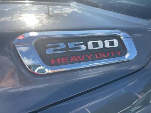 2022 RAM 2500 Laramie Crew Cab 4x4 6'4' Box