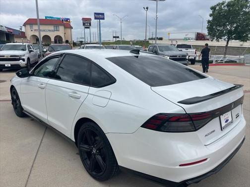 2023 Honda Accord Hybrid Base