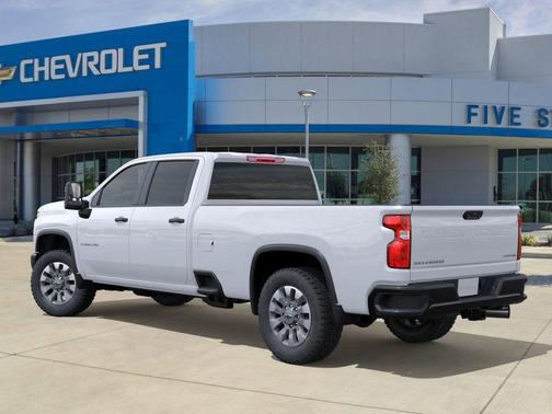Summit White 2025 Chevrolet Silverado 2500 Custom