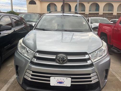 2018 Toyota Highlander LE I4