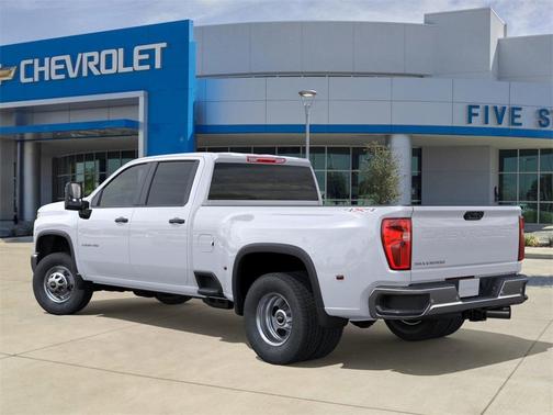 2026 Chevrolet Silverado 3500 WT