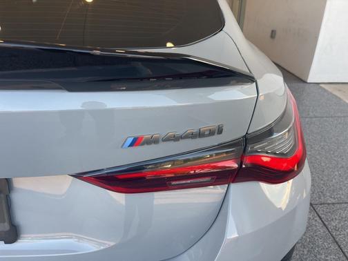 2024 BMW M440 i
