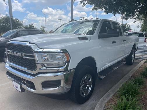 2020 RAM 2500 Tradesman Crew Cab 4X4 8' Box