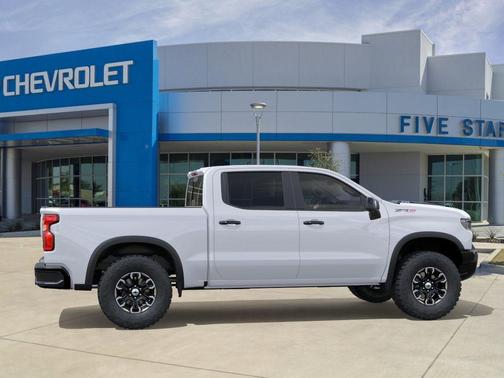 Summit White 2026 Chevrolet Silverado 1500 ZR2
