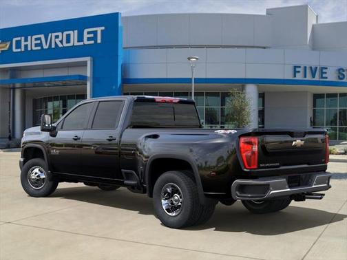 2025 Chevrolet Silverado 3500 LT