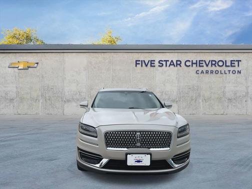 2019 Lincoln Nautilus Select