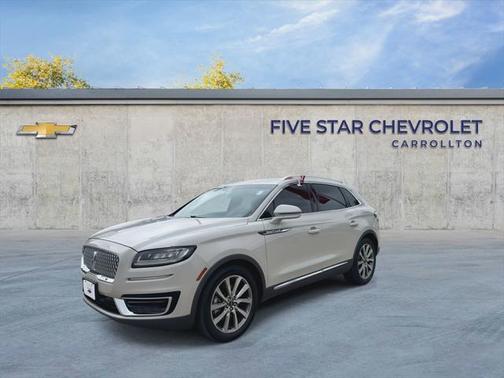 2019 Lincoln Nautilus Select