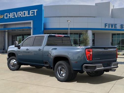 2025 Chevrolet Silverado 3500 LT