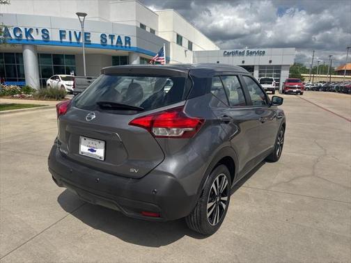 2020 Nissan Kicks SV
