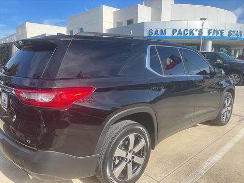 2021 Chevrolet Traverse LT Leather