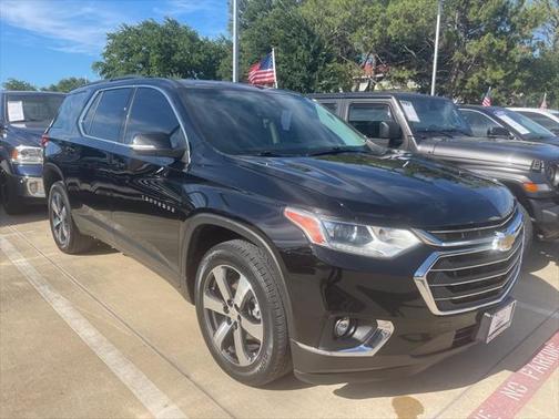 2021 Chevrolet Traverse LT Leather