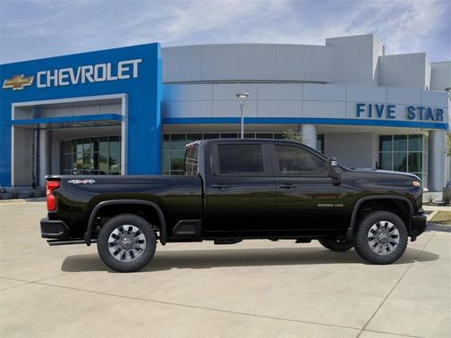 2026 Chevrolet Silverado 2500 Custom