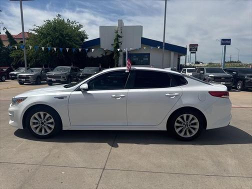 2017 Kia Optima LX