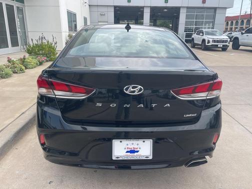 2019 Hyundai SONATA Limited