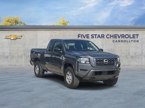 2022 Nissan Frontier S