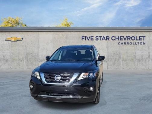 2019 Nissan Pathfinder SV