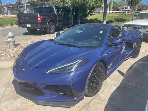 2025 Chevrolet Corvette Stingray w/2LT
