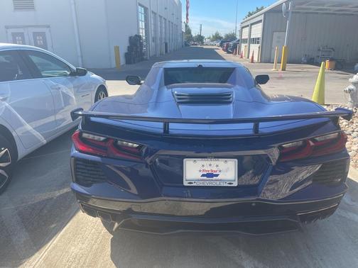 2025 Chevrolet Corvette Stingray w/2LT