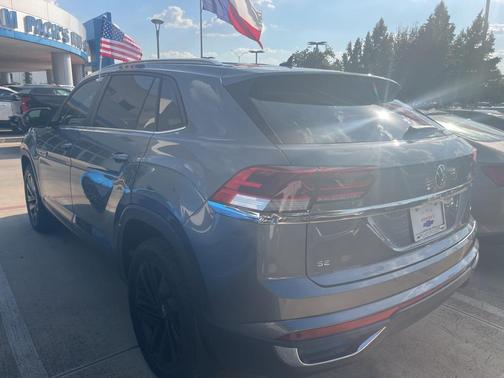 2023 Volkswagen Atlas Cross Sport 2.0T SE w/Technology 4MOTION