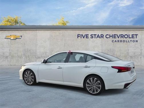 2024 Nissan Altima 2.5 SL