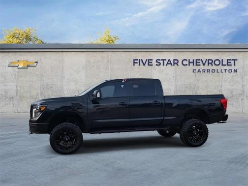 2019 Nissan Titan XD SV